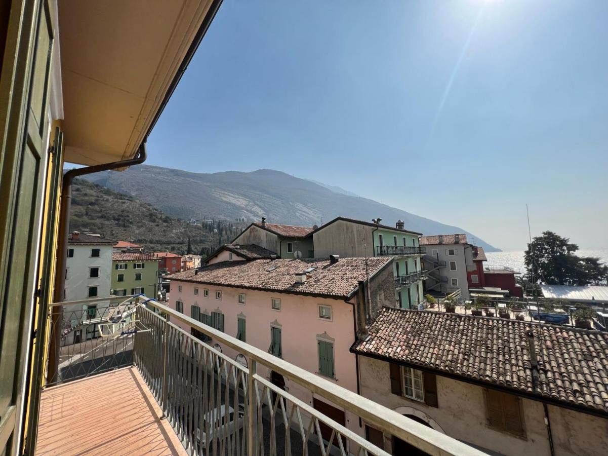 Appartamenti Baia Azzurra 5. Torbole Sul Garda Exterior photo