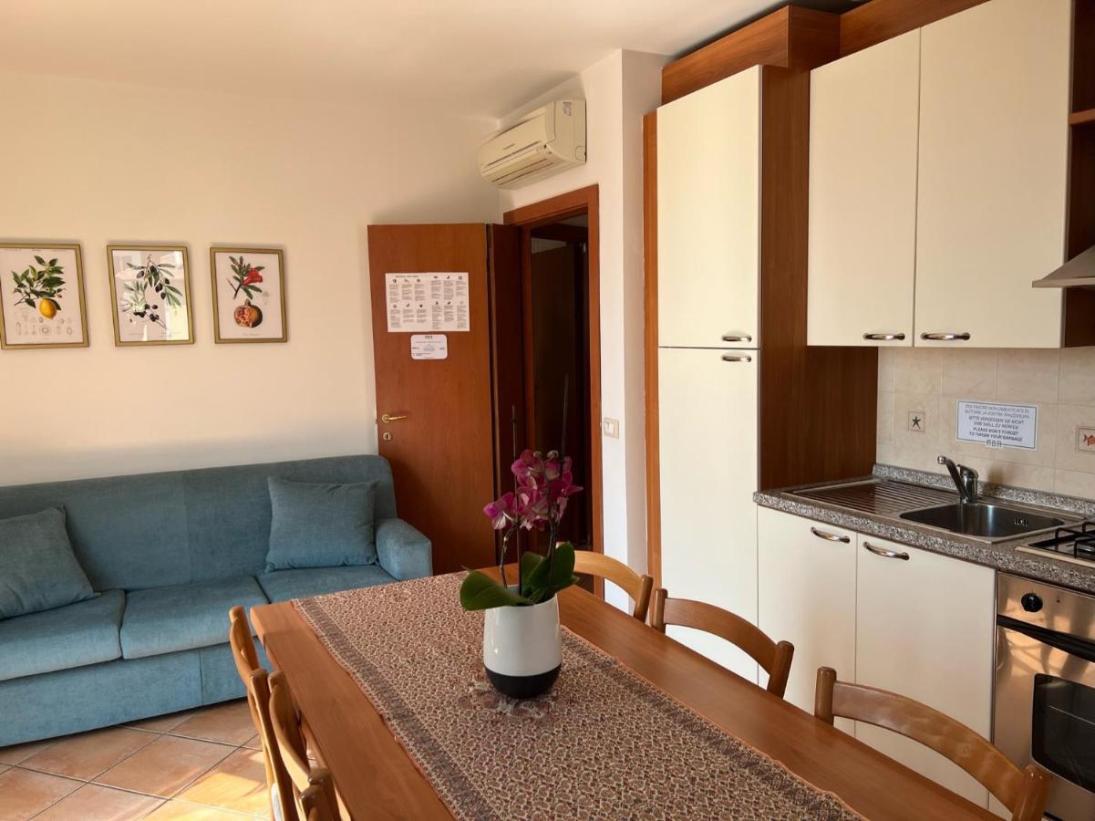 Appartamenti Baia Azzurra 5. Torbole Sul Garda Exterior photo