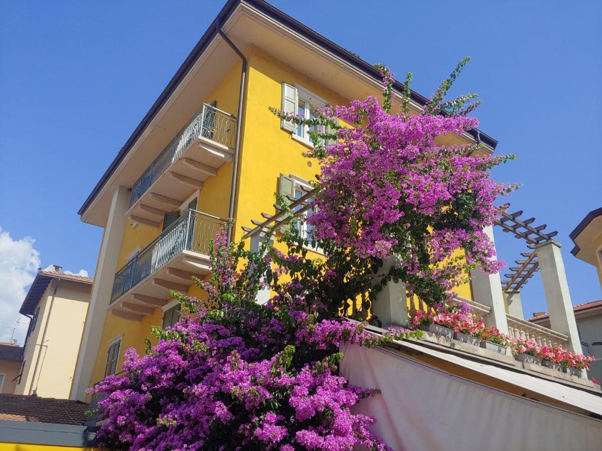 Appartamenti Baia Azzurra 5. Torbole Sul Garda Exterior photo